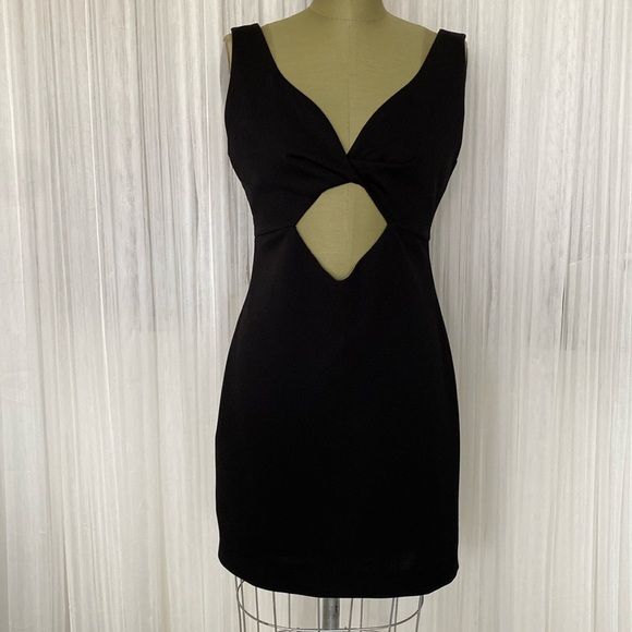 REDUCED!! The fashion poet “The label” black cut out mini dress - Picture 1 of 9